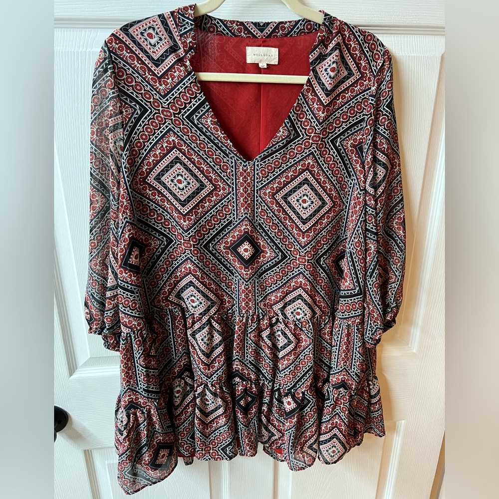 MELLODAY Red and Navy Geometric Short Dress